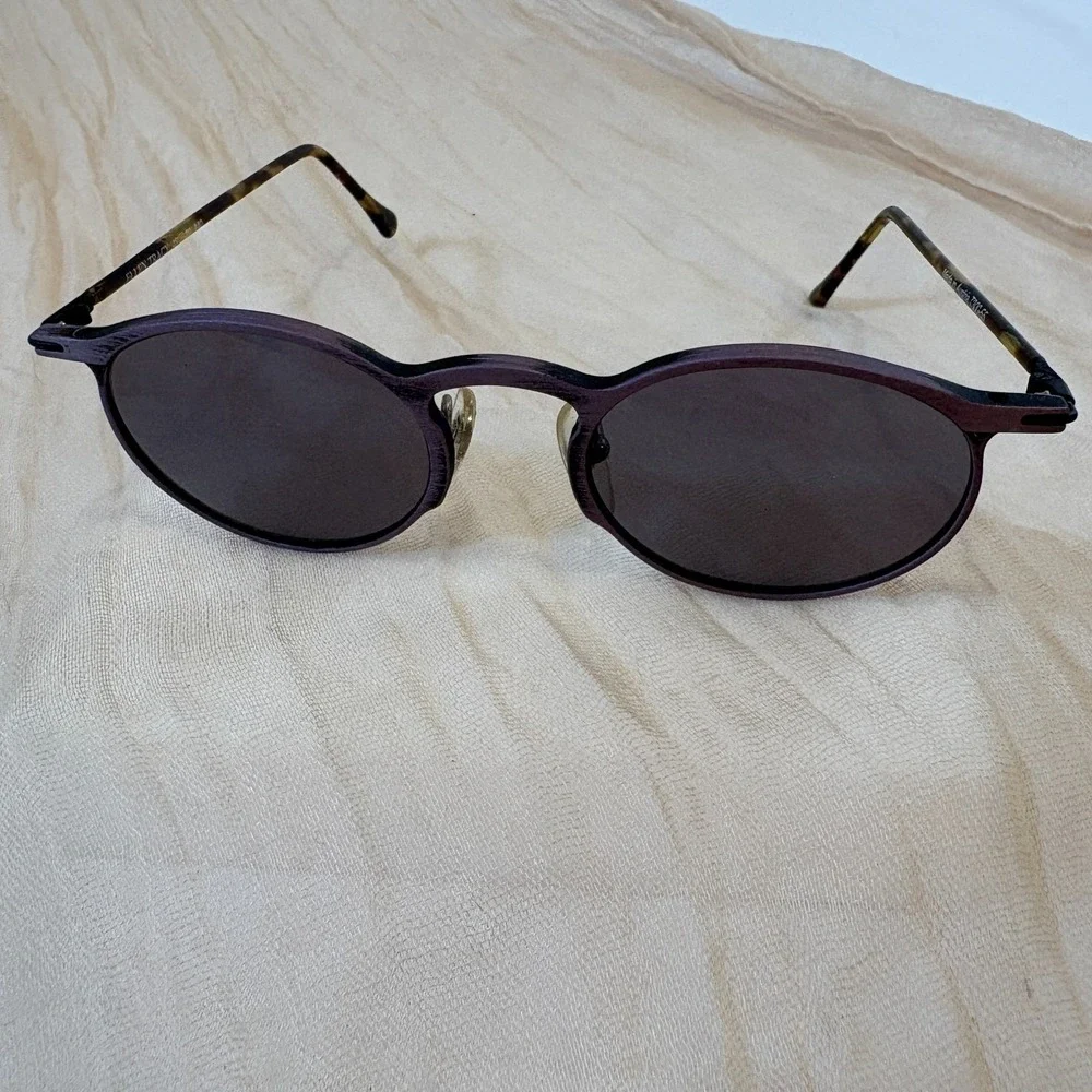 Vintage Ellen Tracy Lavender/Metal‎ Distressed Tinted Oval Sunglasses NEW